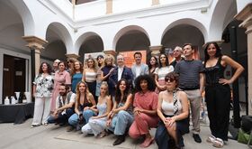 Las 9 musas cierra la 72 edicin del Festival de Mrida con un musical que reivindica el arte frente a un mundo dominado por la tecnologa