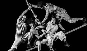 La Consejera de Cultura apoya los premios de fotografa y de textos teatrales de la FATEX