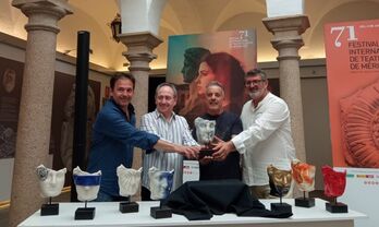 Terracota presenta la nueva mscara de la 71 edicin del Festival Internacional de Teatro Clsico de Mrida