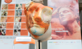 Terracota dedica a Margarita Xirgu la nueva mscara de la coleccin del Festival de Mrida