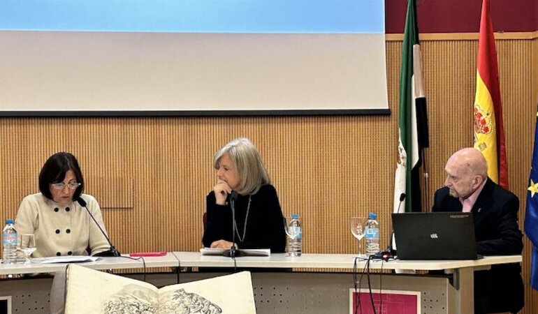 Legado documental de la familia de Publio Hurtado en la Biblioteca Pblica de Cceres