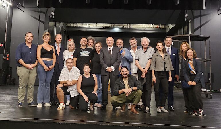 El regalo de Zeus representa al Festival de Mrida y Extremadura en Mostra Espanha